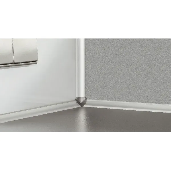Staljuostė SLIMLINE 15x15mm, juoda