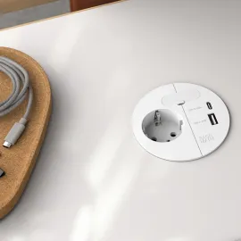 LOOP IN CHARGE 1xCEE7/3+1xUSB A/C 22W 1xlaidams laid.L2000 balta