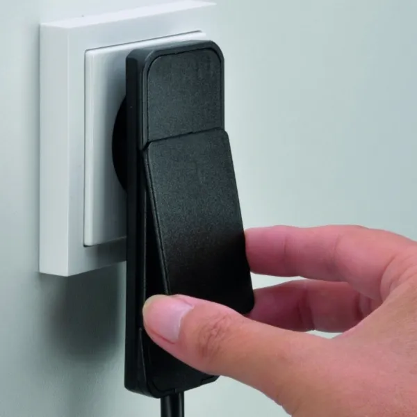 Kištukas SMARTPLUG su ilgintuvu, 3xCEE7/3, baltas, laidas L1600mm,