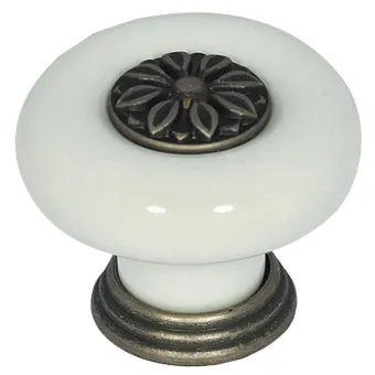 Furniture knob, Traditional