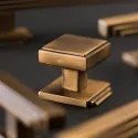 Knob Fitzrovia 34x34mm polished nickel