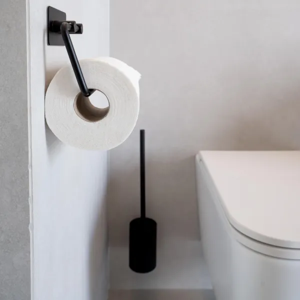 Laikiklis WC popieriui BASE klijuojamas 134x106.5x28 mat.juoda