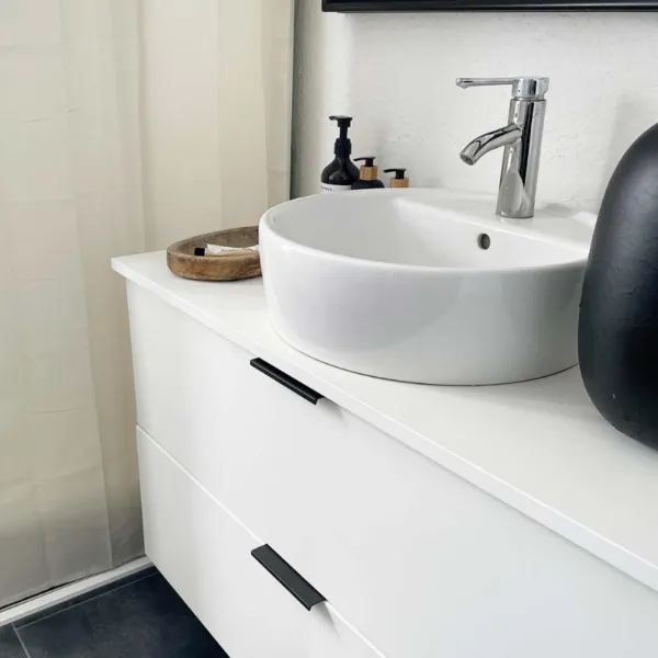 Rankenėlė SLIM 4025 192/232 3 skyl.juoda