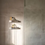 Lentynėlė vonios BASE klijuojama 300x60x85 ner.plienas