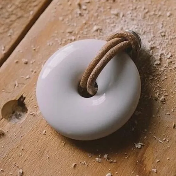 Rankenėlė porcelianinė 100x22mm, balta