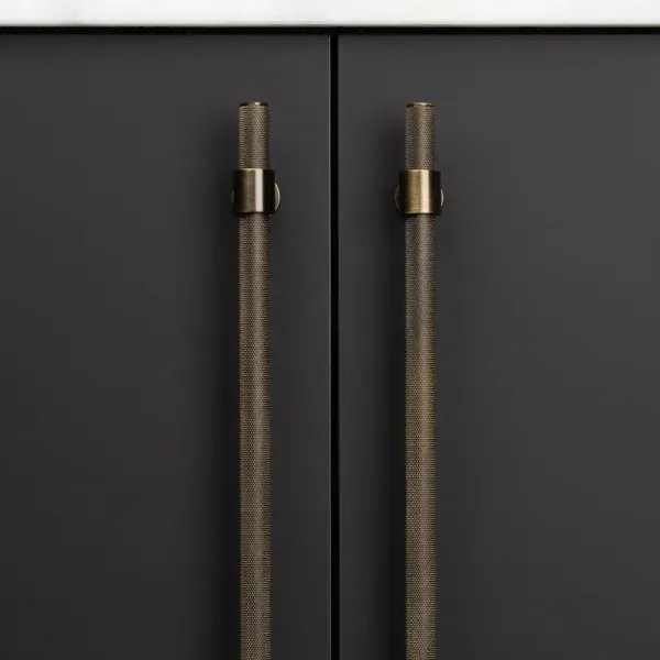 Handle Belgravia CC320mm L402mm matt black 