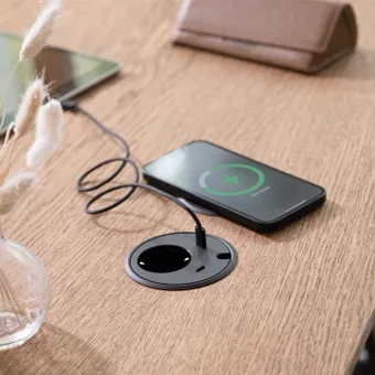 Power distributing unit PowerDot 16, 1xF, 2xUSB-C chargers, 1 cable grommet, cable L1500mm, black