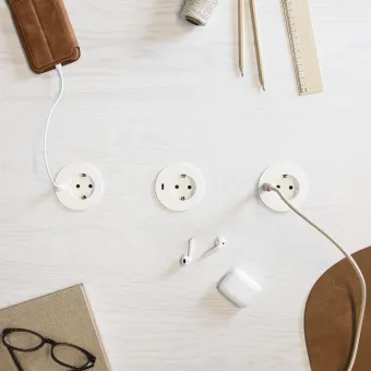 Power distributing unit Powerdot Compact 62, 1 socket type F, 1 USB-C charger 30W, 3PC, white