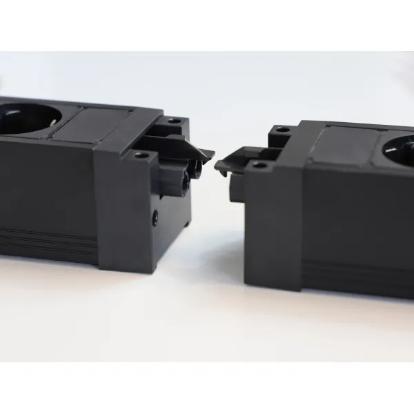 Outlet Connect Axessline, 4 socket type E, 3PC, black
