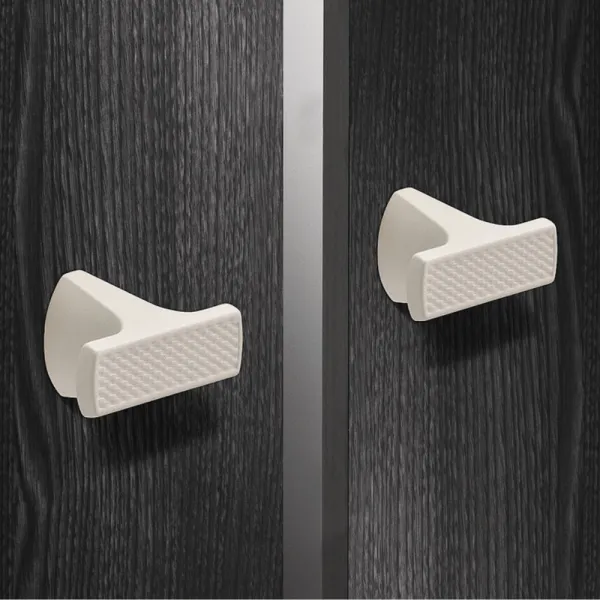 Knob H2560, 41x26mm, brushed gold